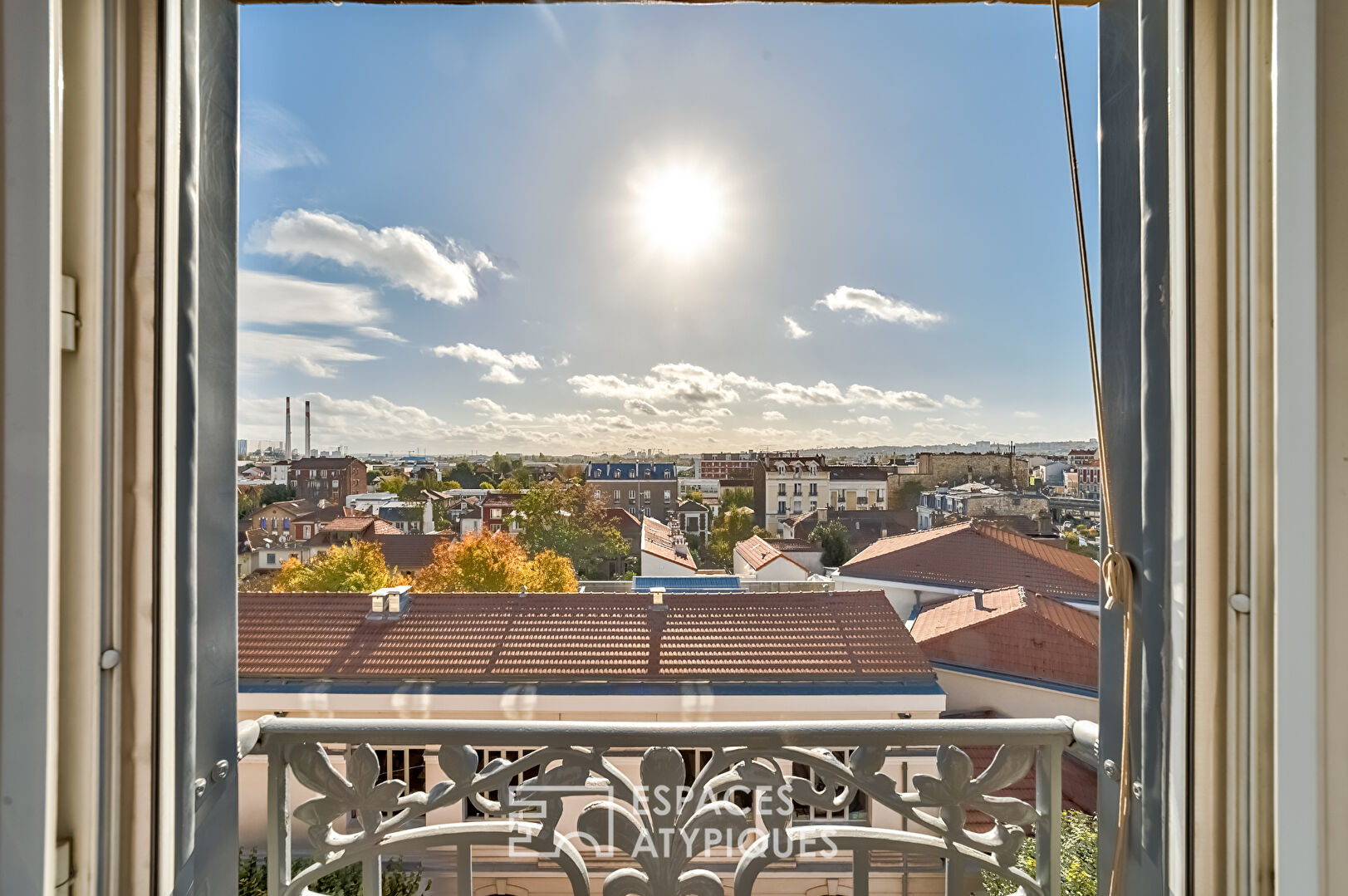 Bright top floor with view