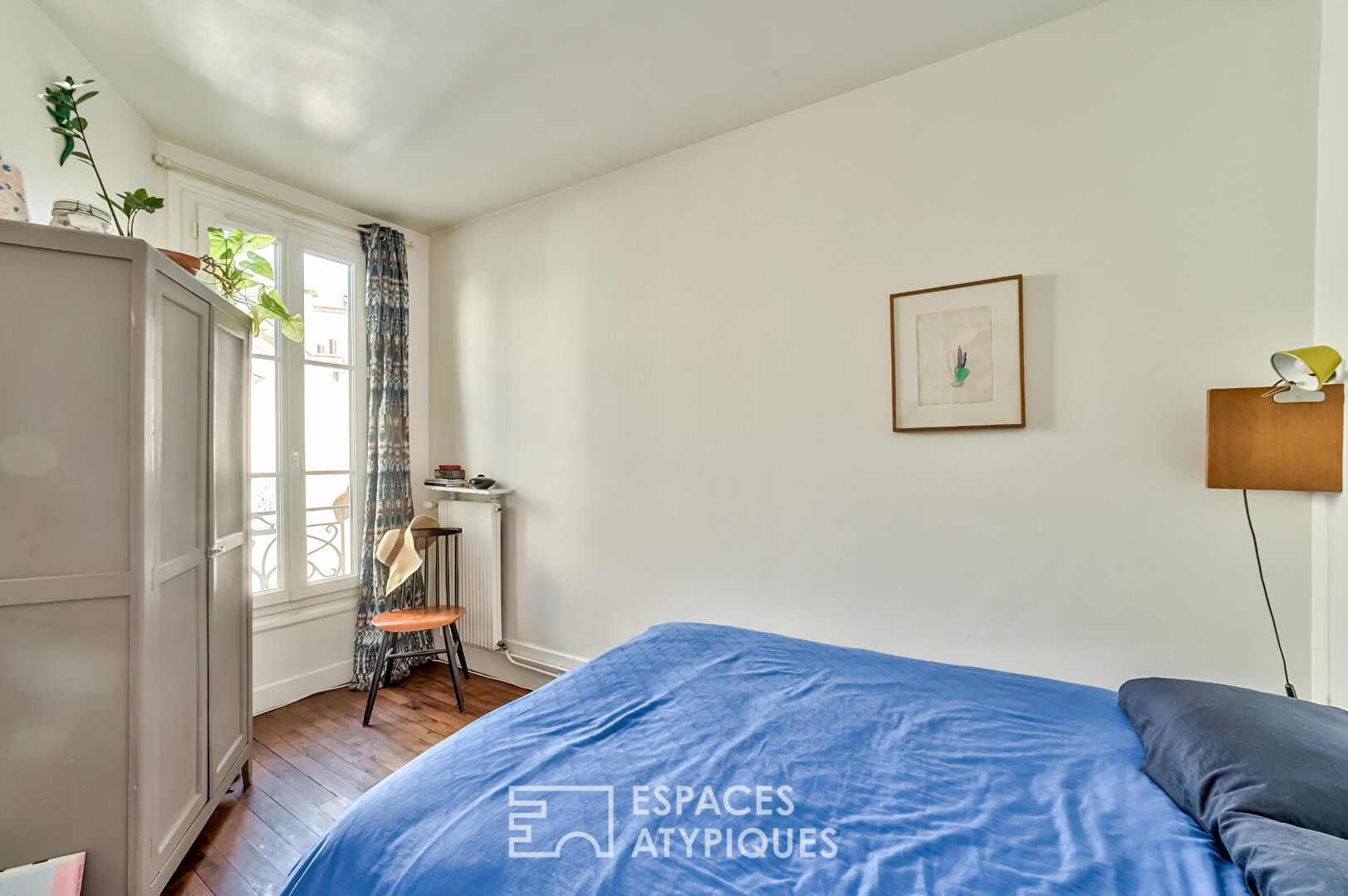 Bright top floor with view