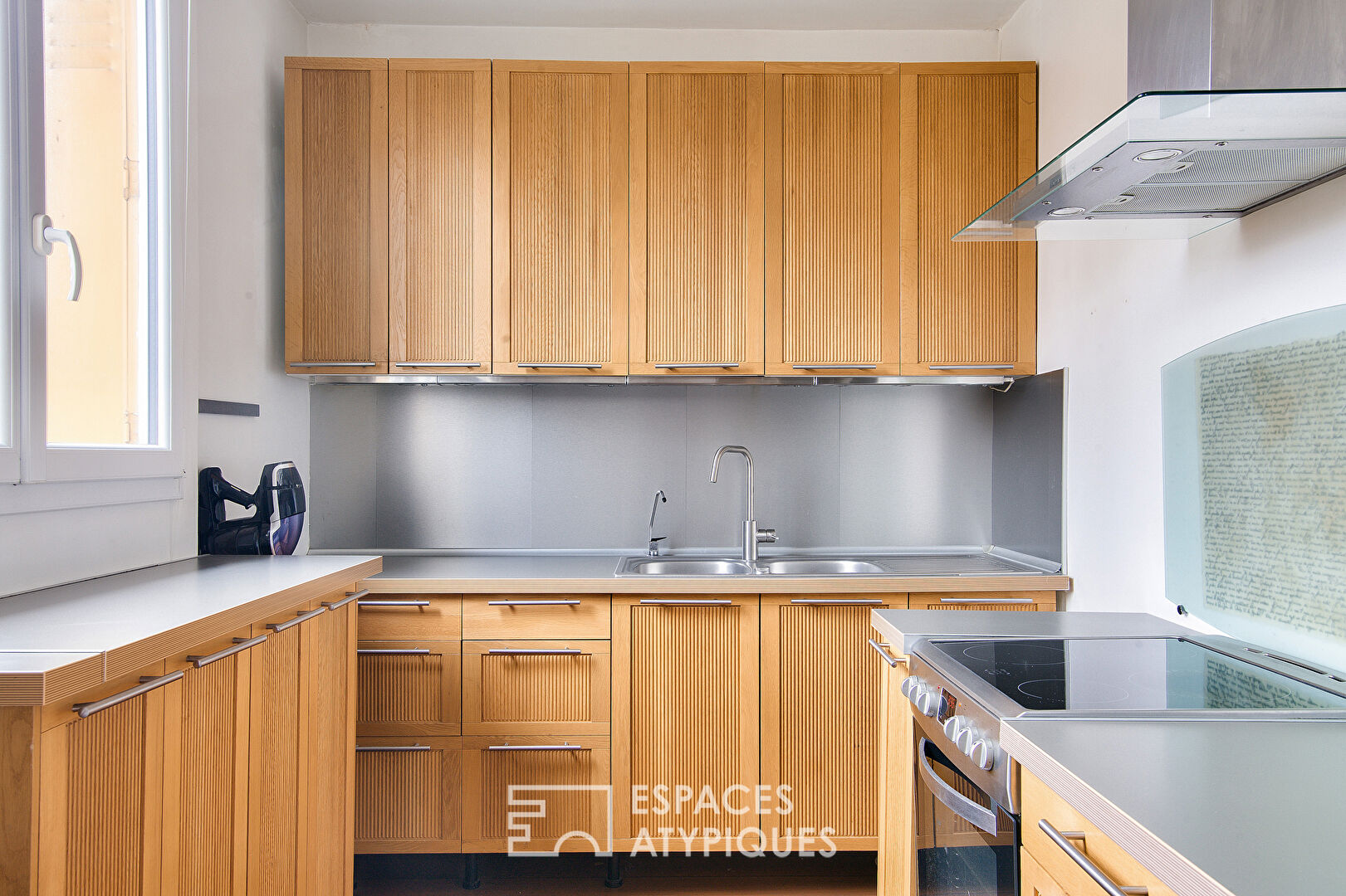 Renovated millstone with garden and workshop