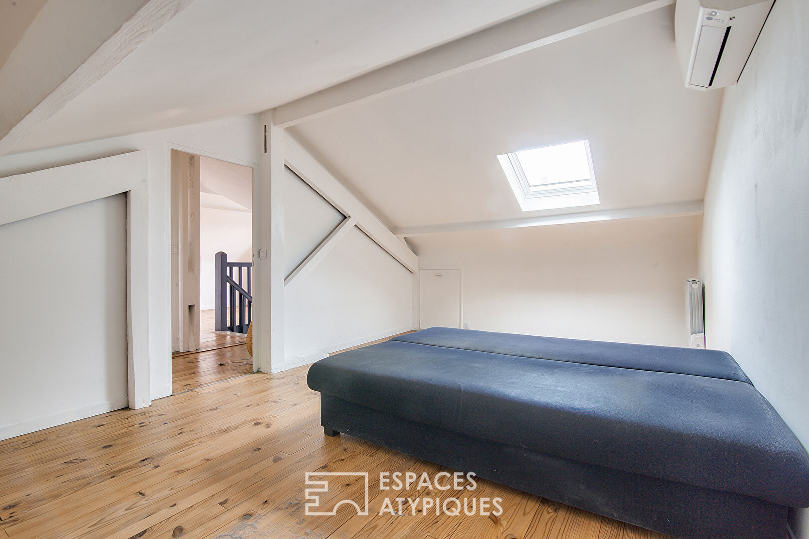 Renovated millstone with garden and workshop