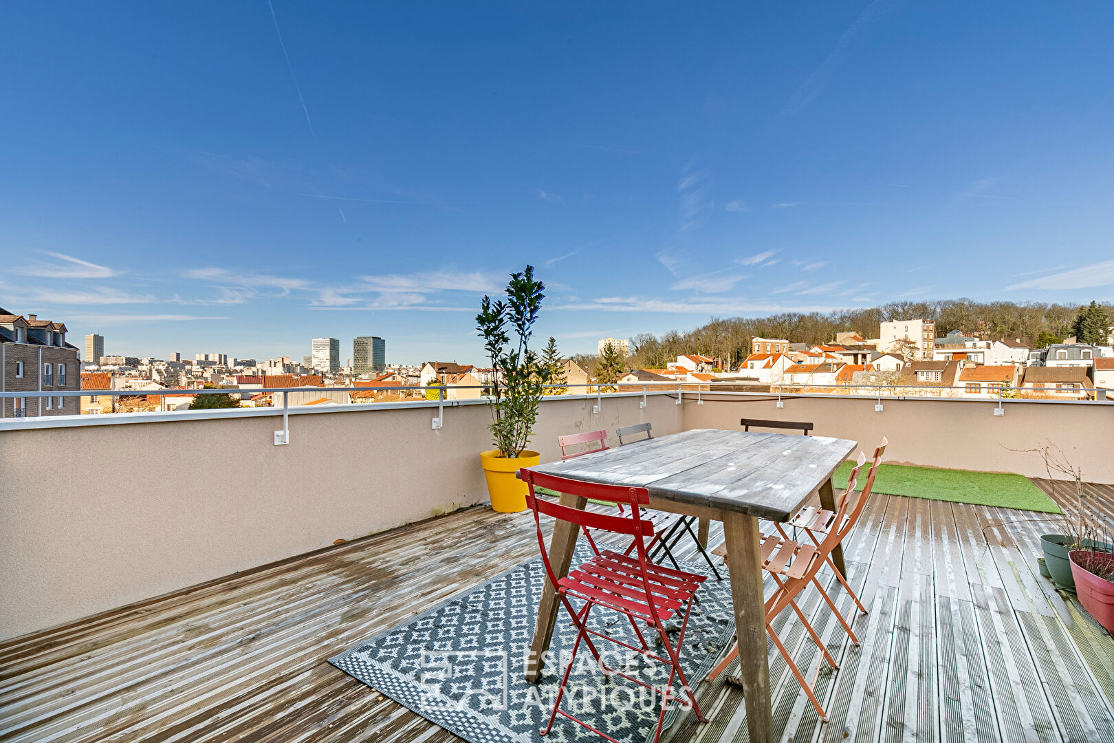 Duplex apartment with panoramic terrace