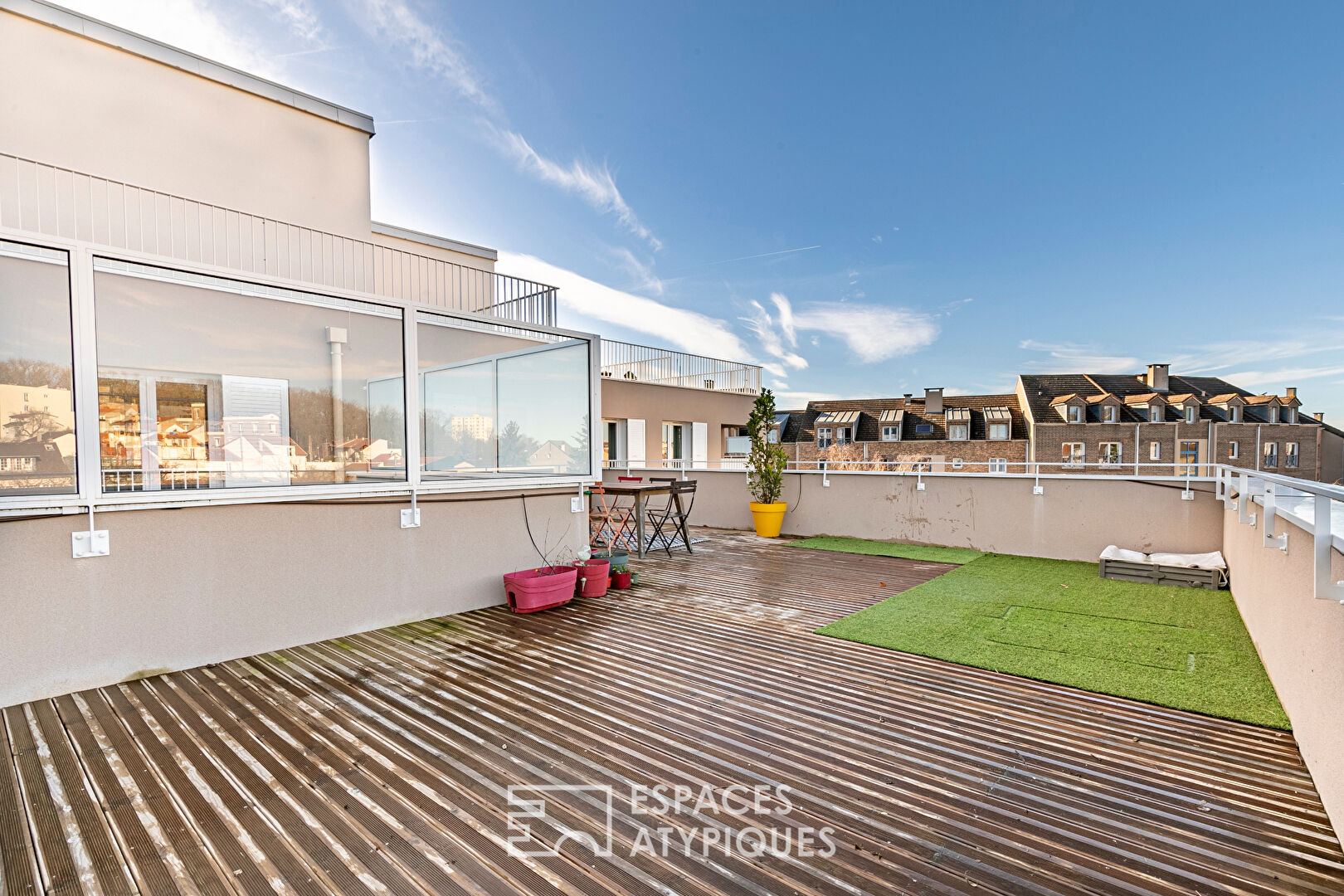 Duplex apartment with panoramic terrace