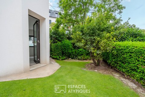 Duplex avec jardin, esprit maison en plein Charentonneau
