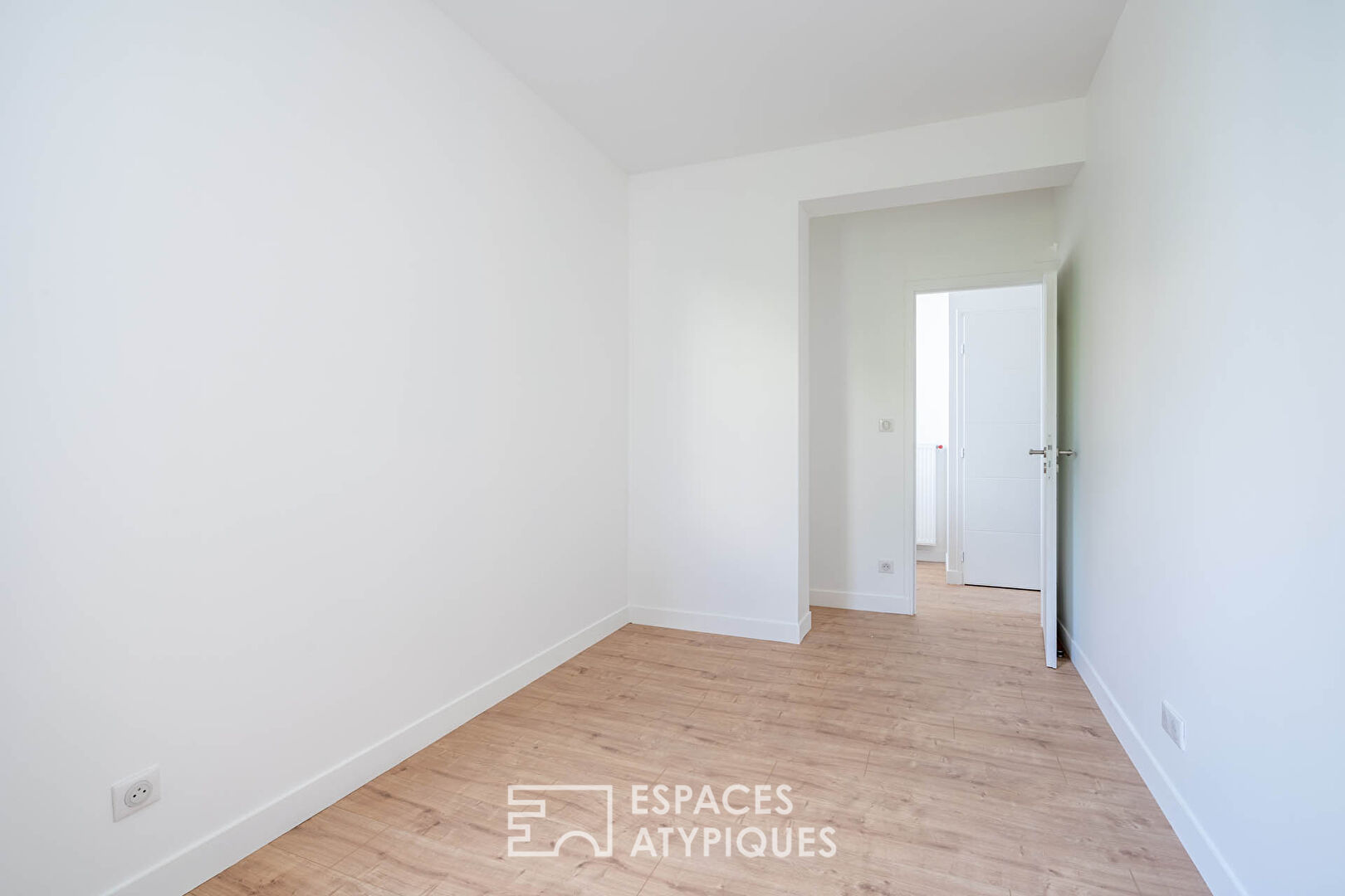 Duplex avec jardin, esprit maison en plein Charentonneau
