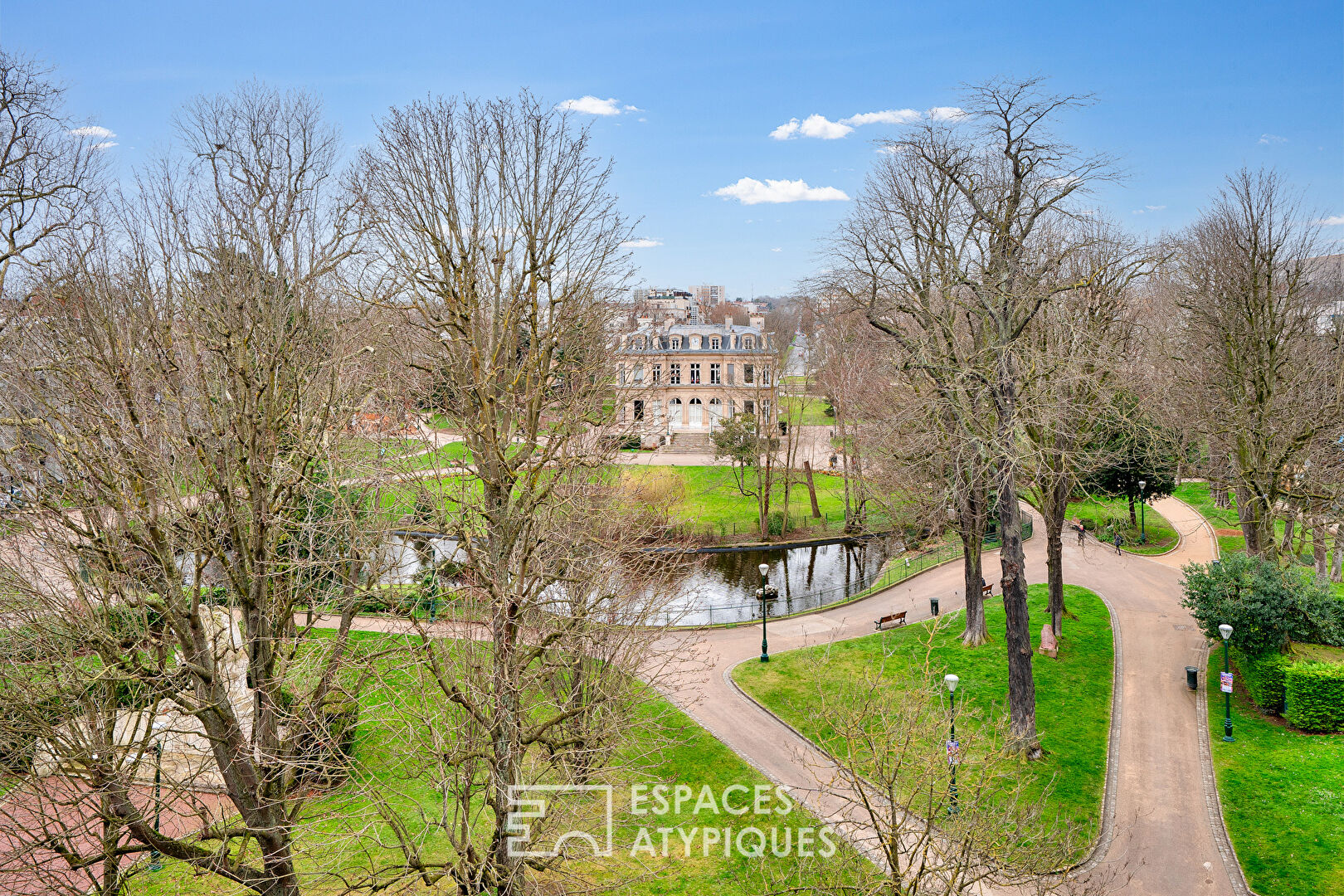 Appartement à rénover sous les toits