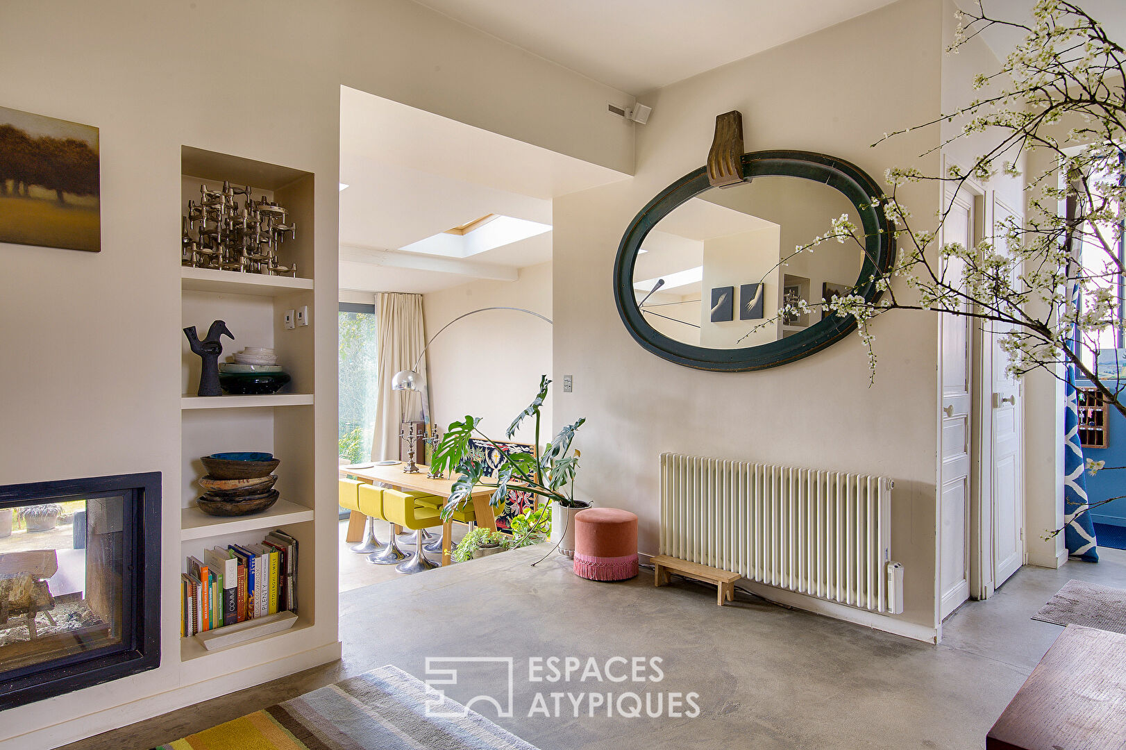 Rare family house with garden in an idyllic setting