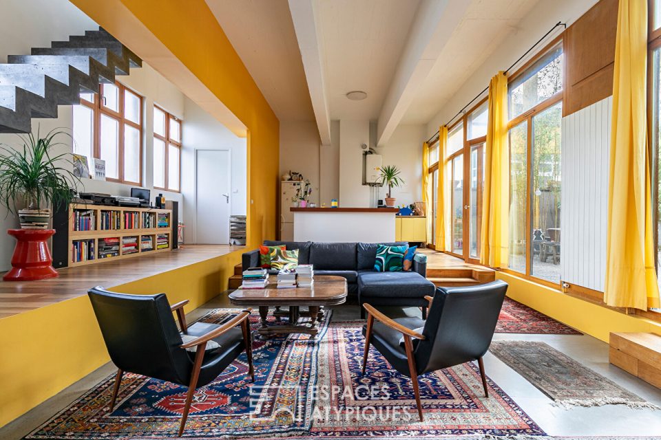 Loft en duplex avec terrasse dans une ancienne graineterie