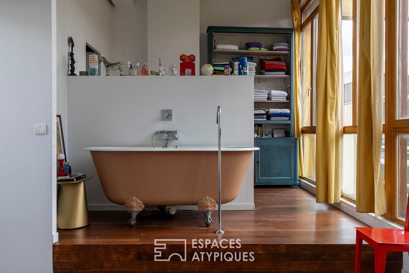 Loft en duplex avec terrasse dans une ancienne graineterie