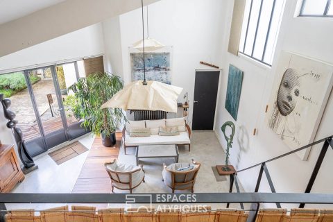 Loft type house with garden