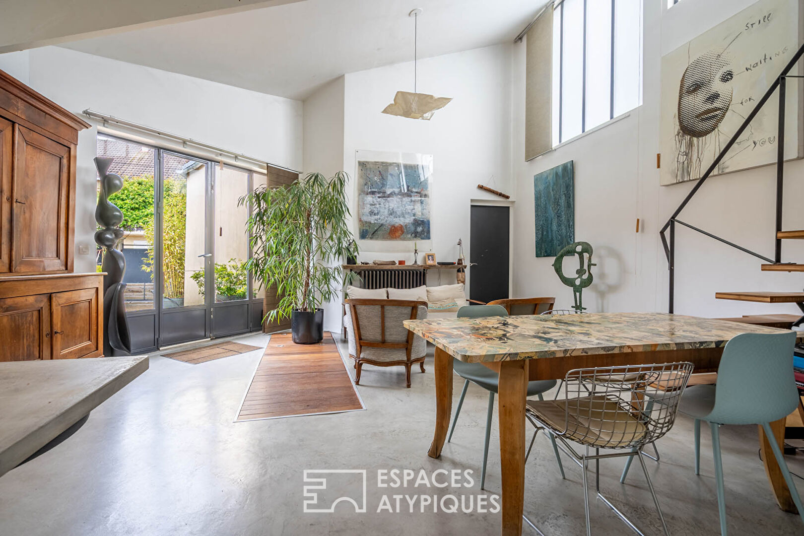 Loft type house with garden