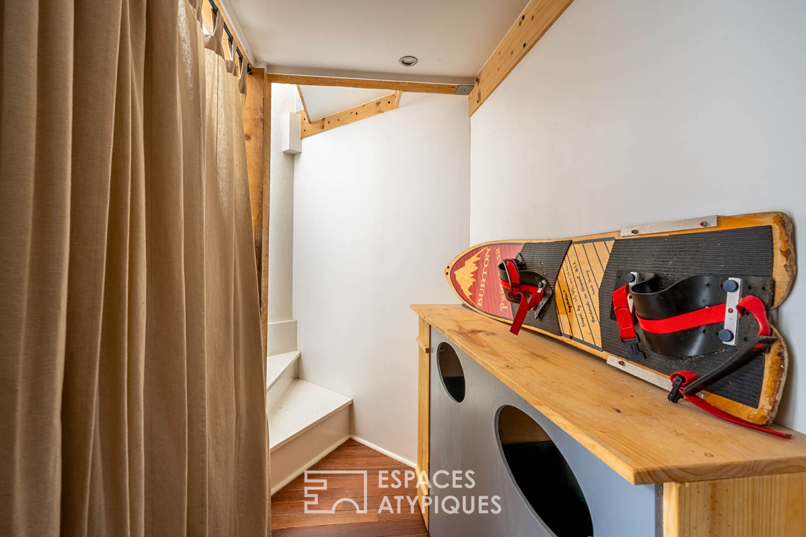 Loft type house with garden