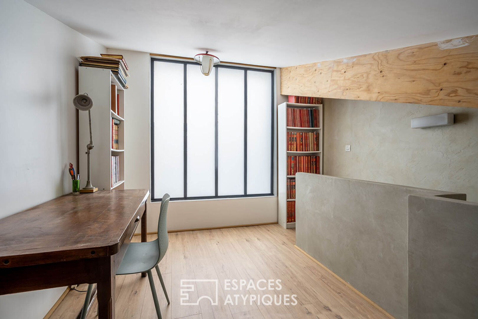 Loft type house with garden