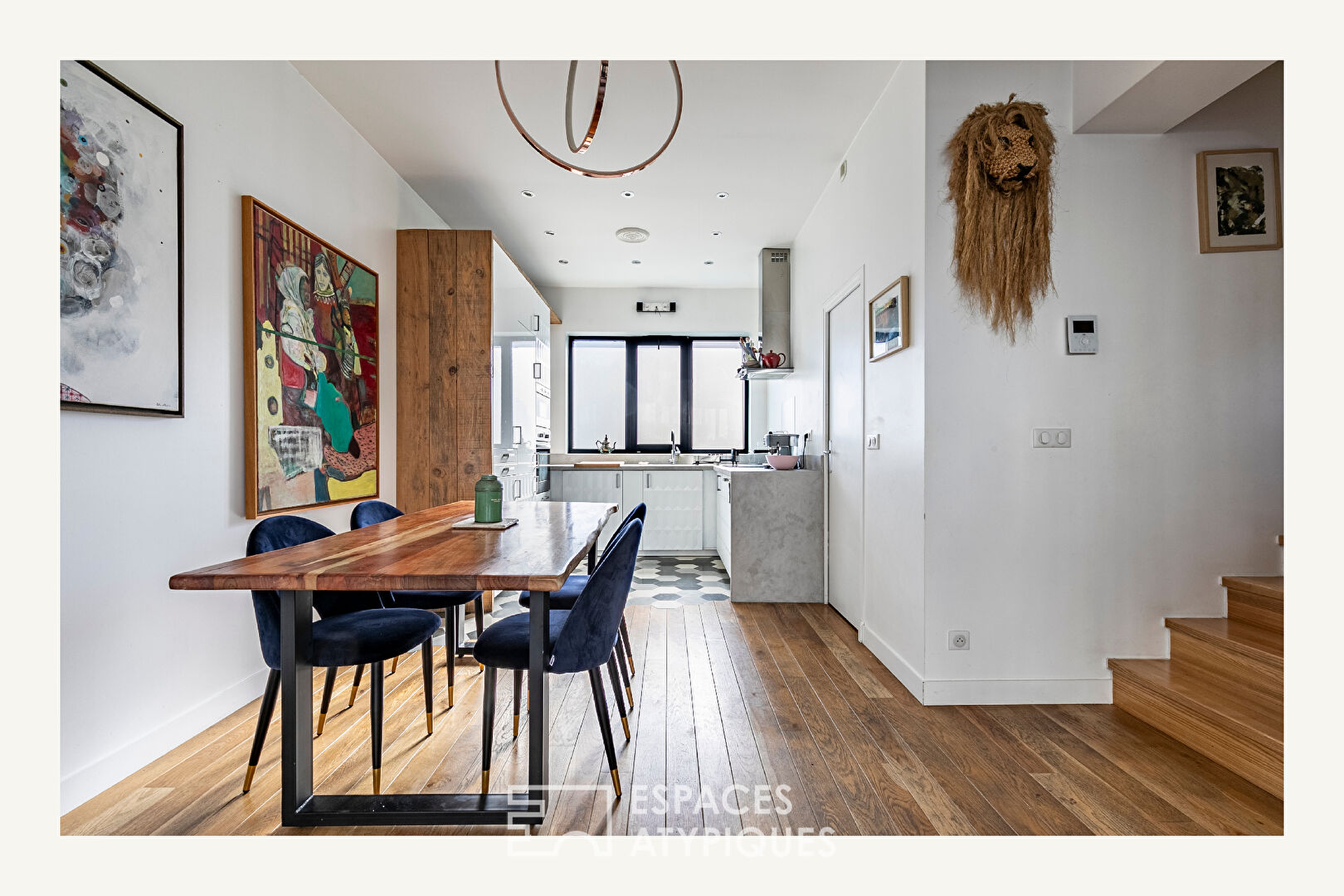 Maison d’architecte avec double terrasse et jardin