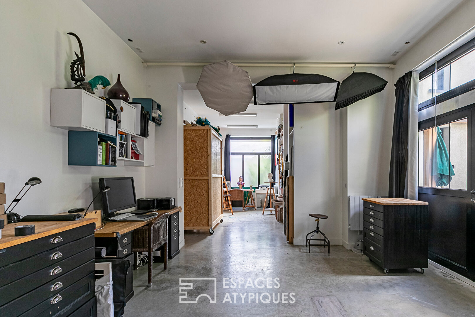 Maison d’architecte avec double terrasse et jardin