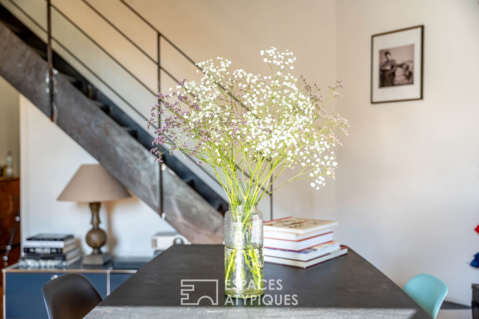 Duplex with courtyard near woods in Charenton Le Pont