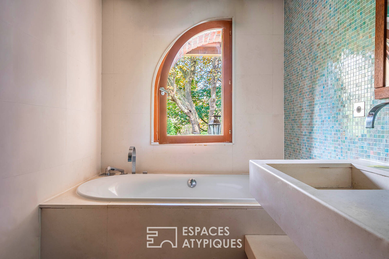 Maison au charme pastoral contemporain, aux portes de Paris