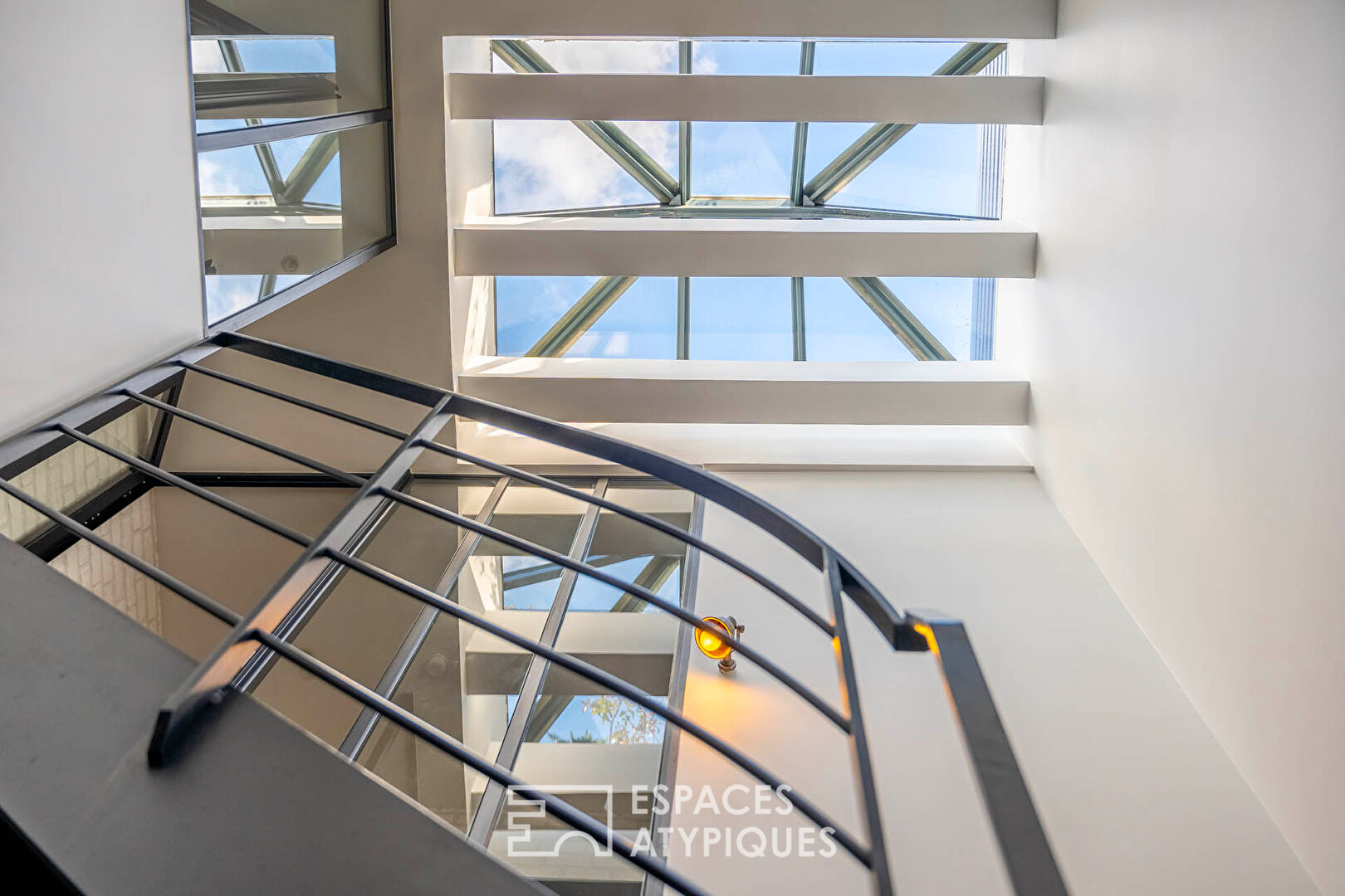 Loft with glass roof and rooftop a stone’s throw from the banks of the Marne