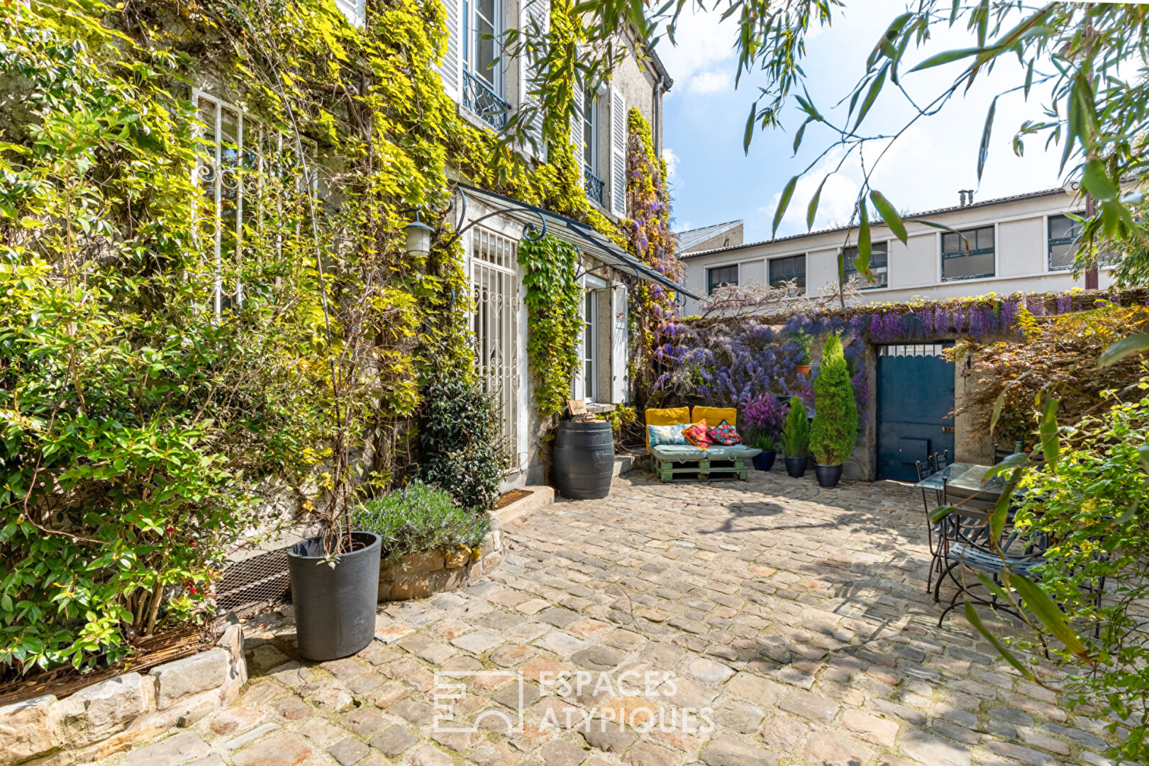 Characterful residence in the heart of the city