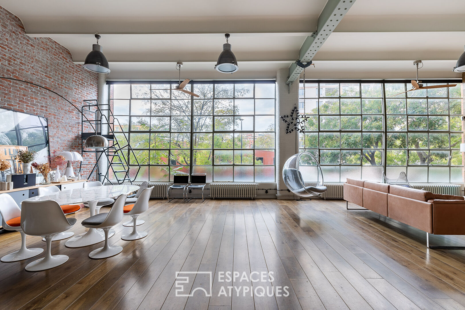 New-York loft in a charismatic factory