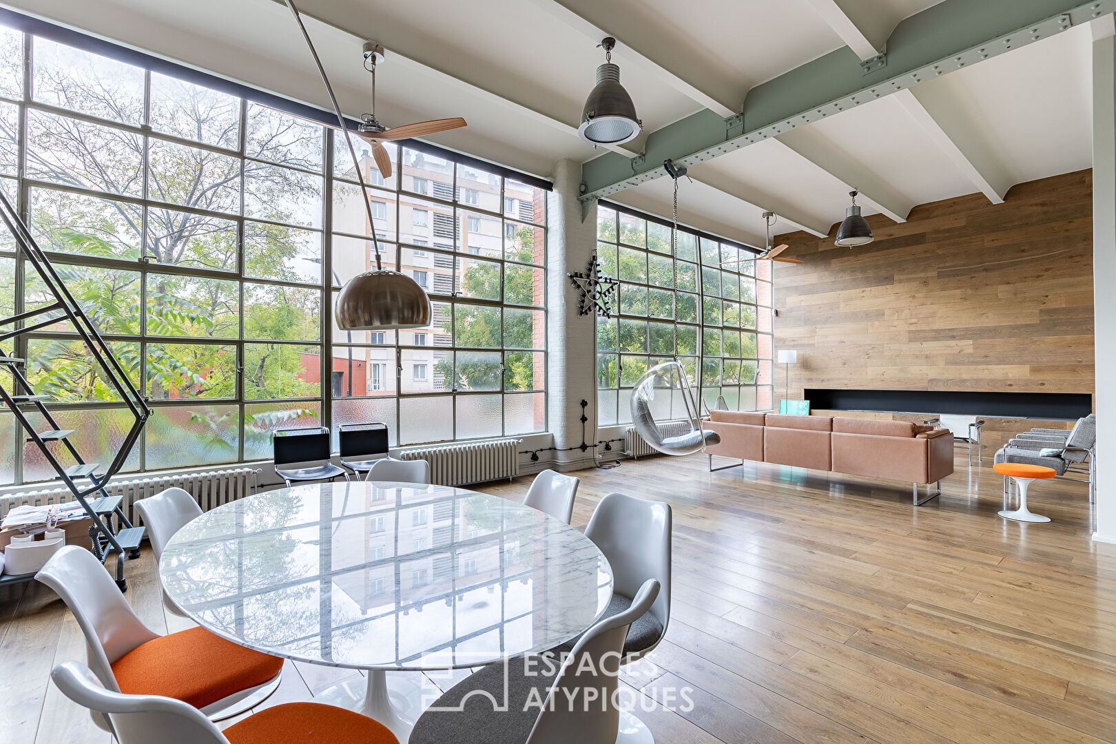 New-York loft in a charismatic factory