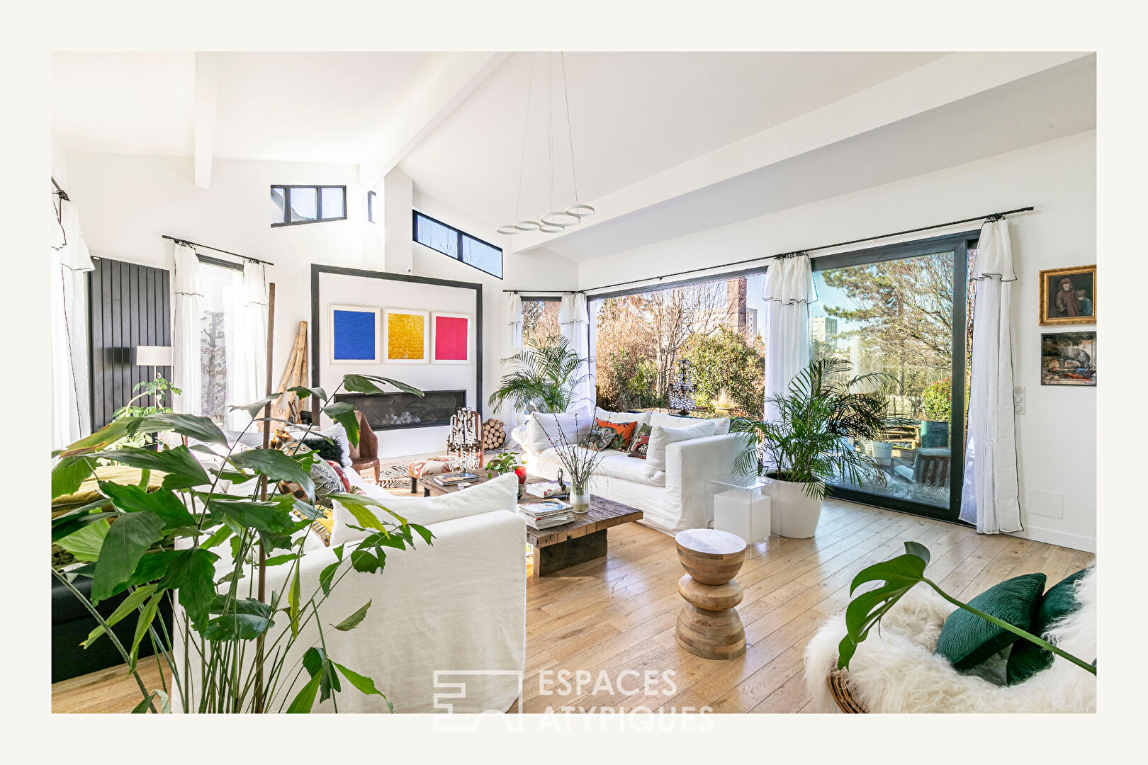 House with architect-designed extension and bucolic garden