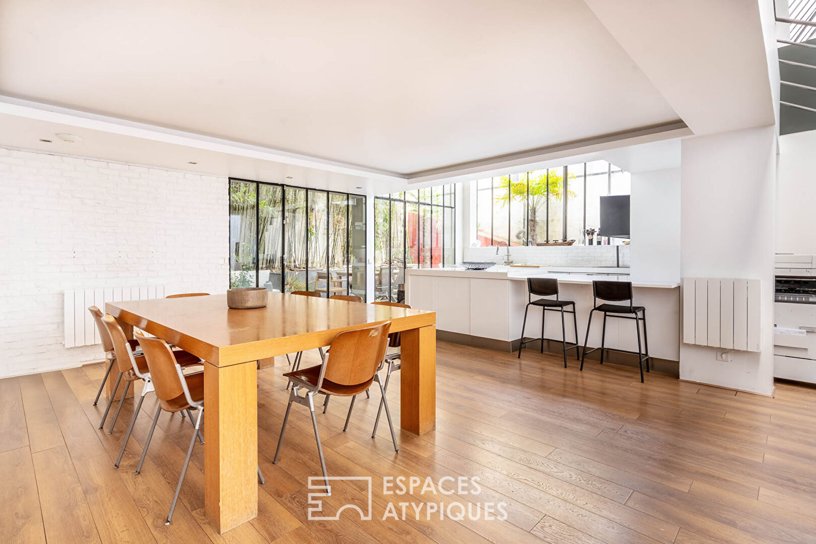 Loft industriel avec terrasse