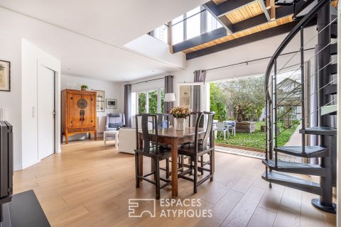 Loft-style house with garden