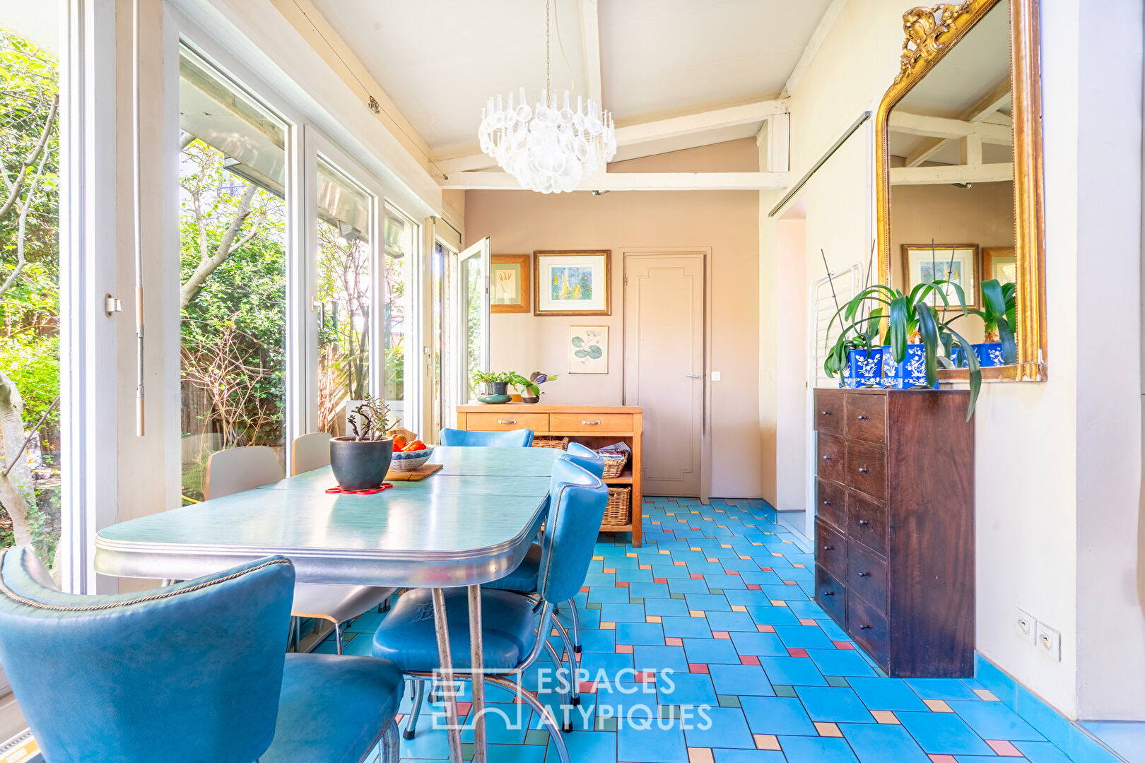 Maison avec jardin et terrasse