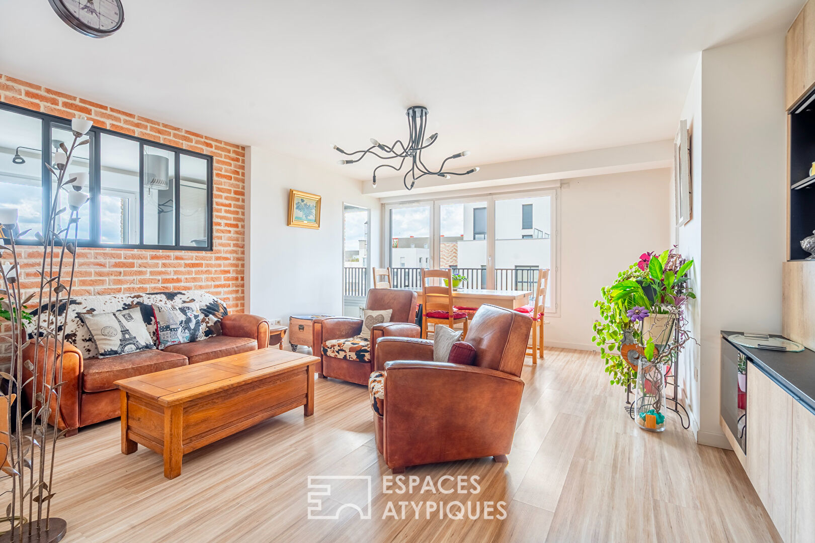 Apartment with terrace