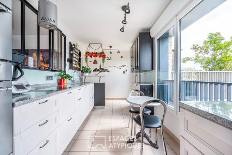 Apartment with terrace