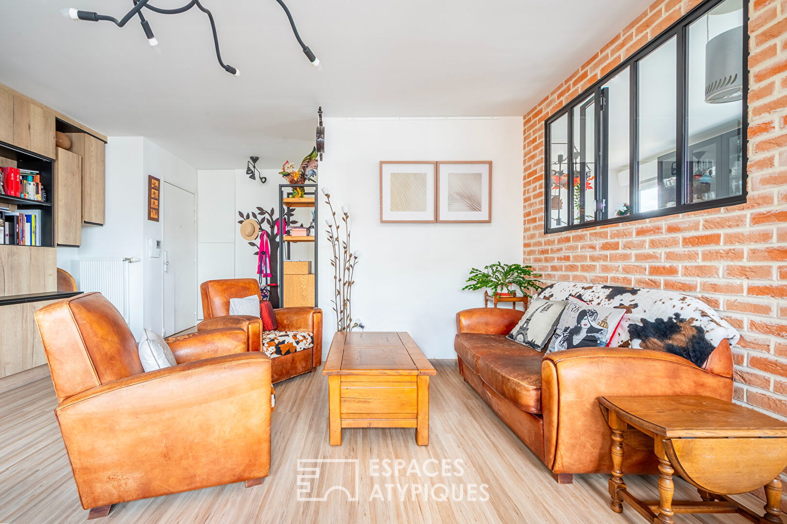 Apartment with terrace