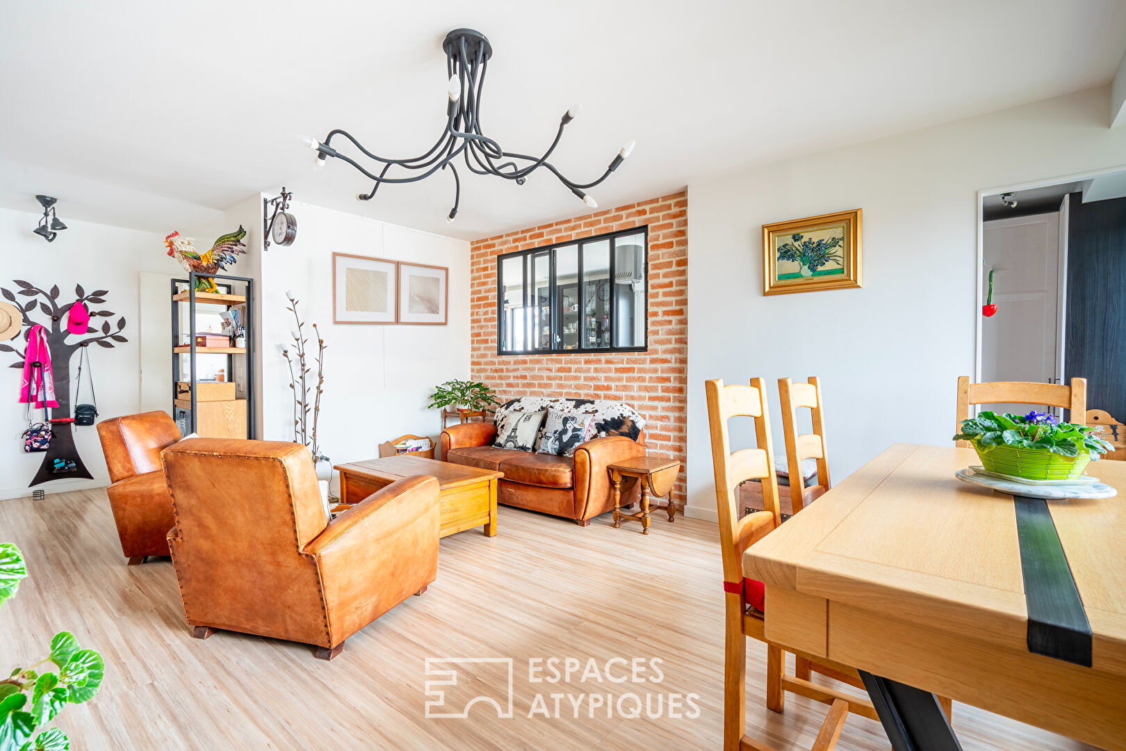 Apartment with terrace