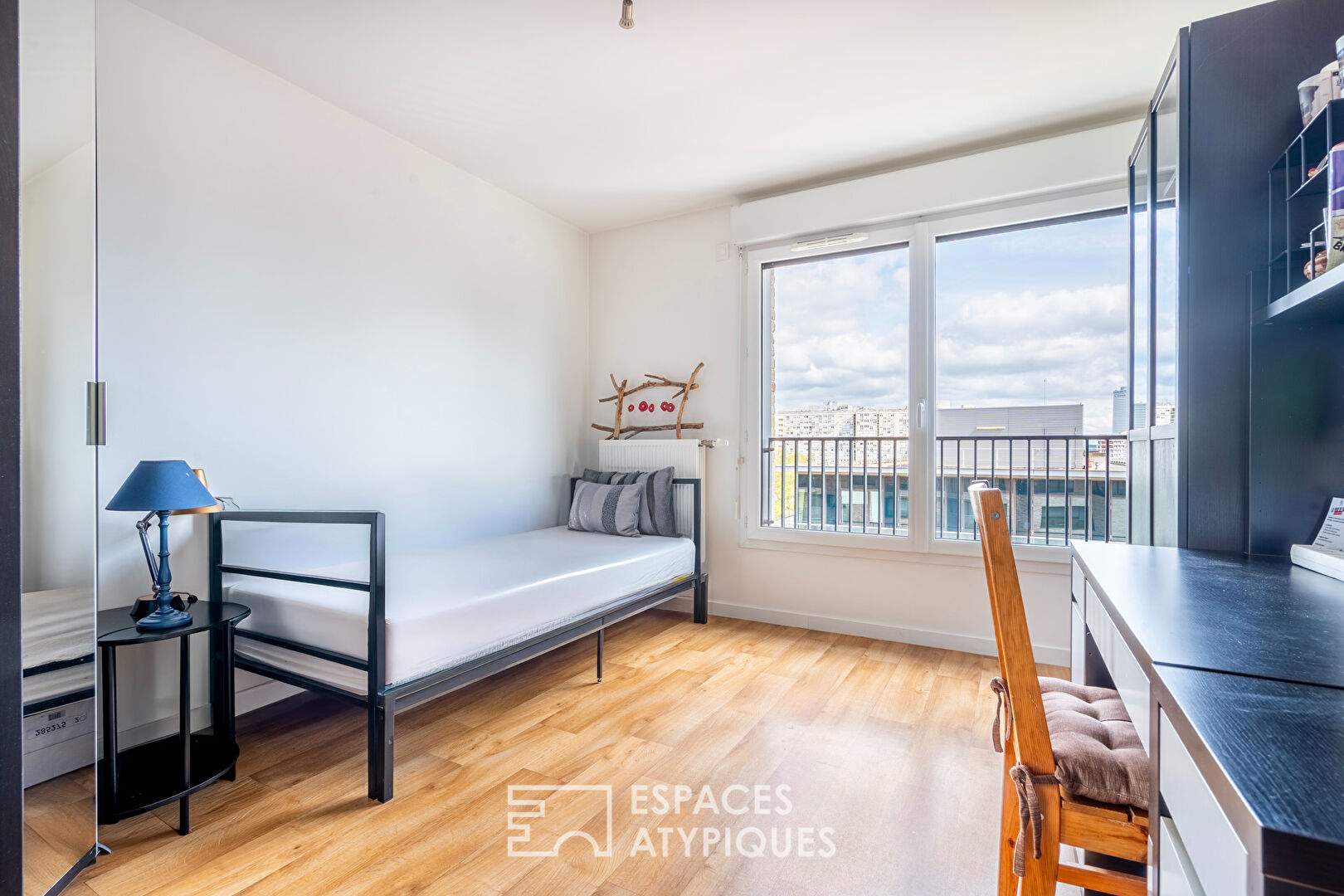 Apartment with terrace