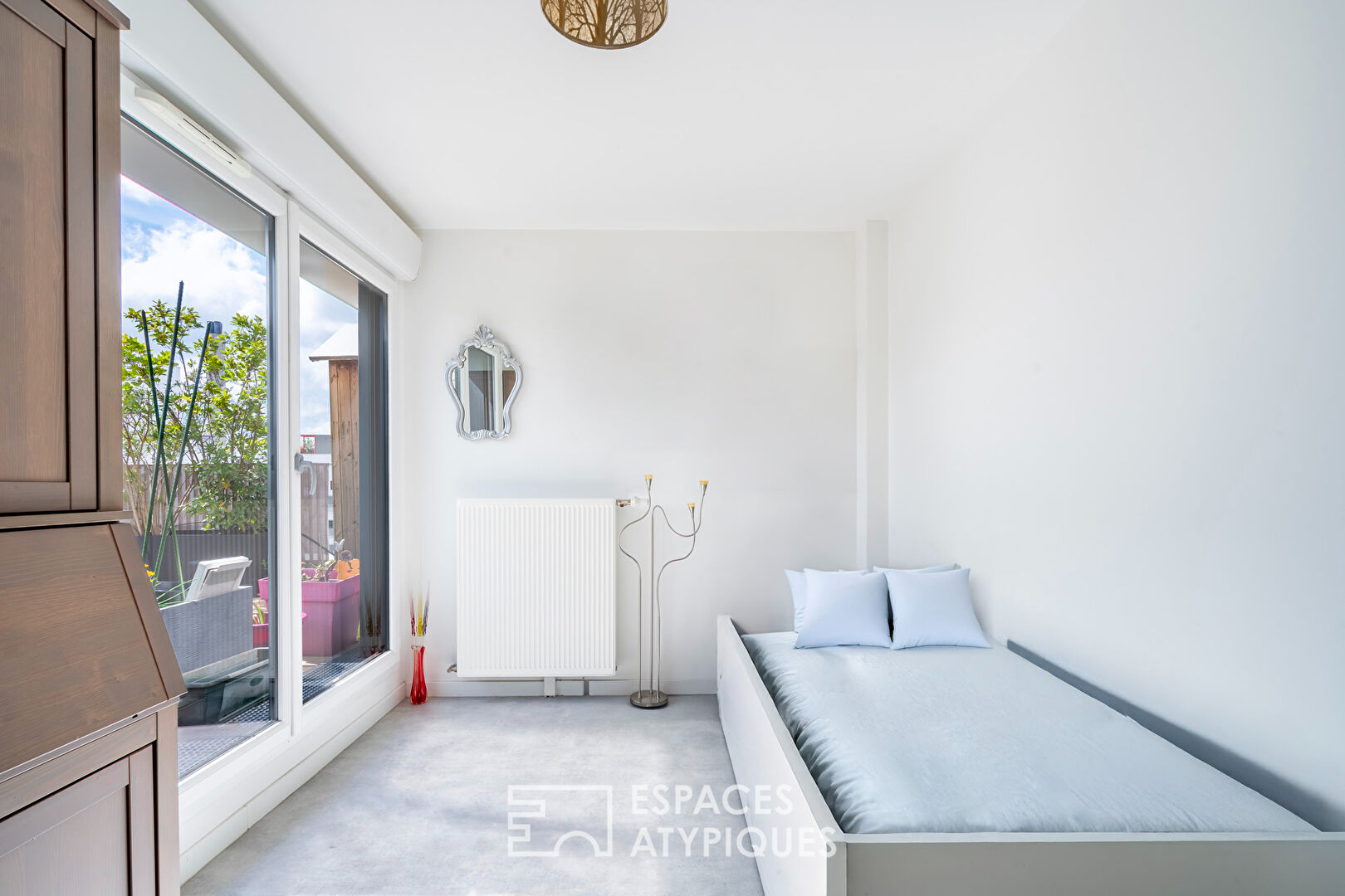 Apartment with terrace