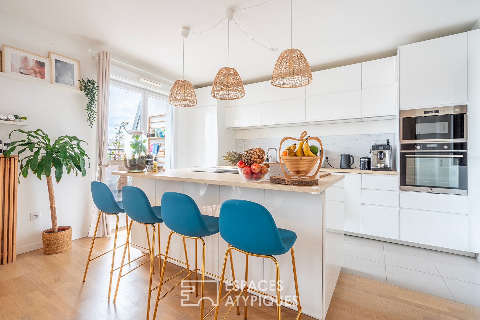 Appartement en dernier étage avec terrasse et vue dégagée