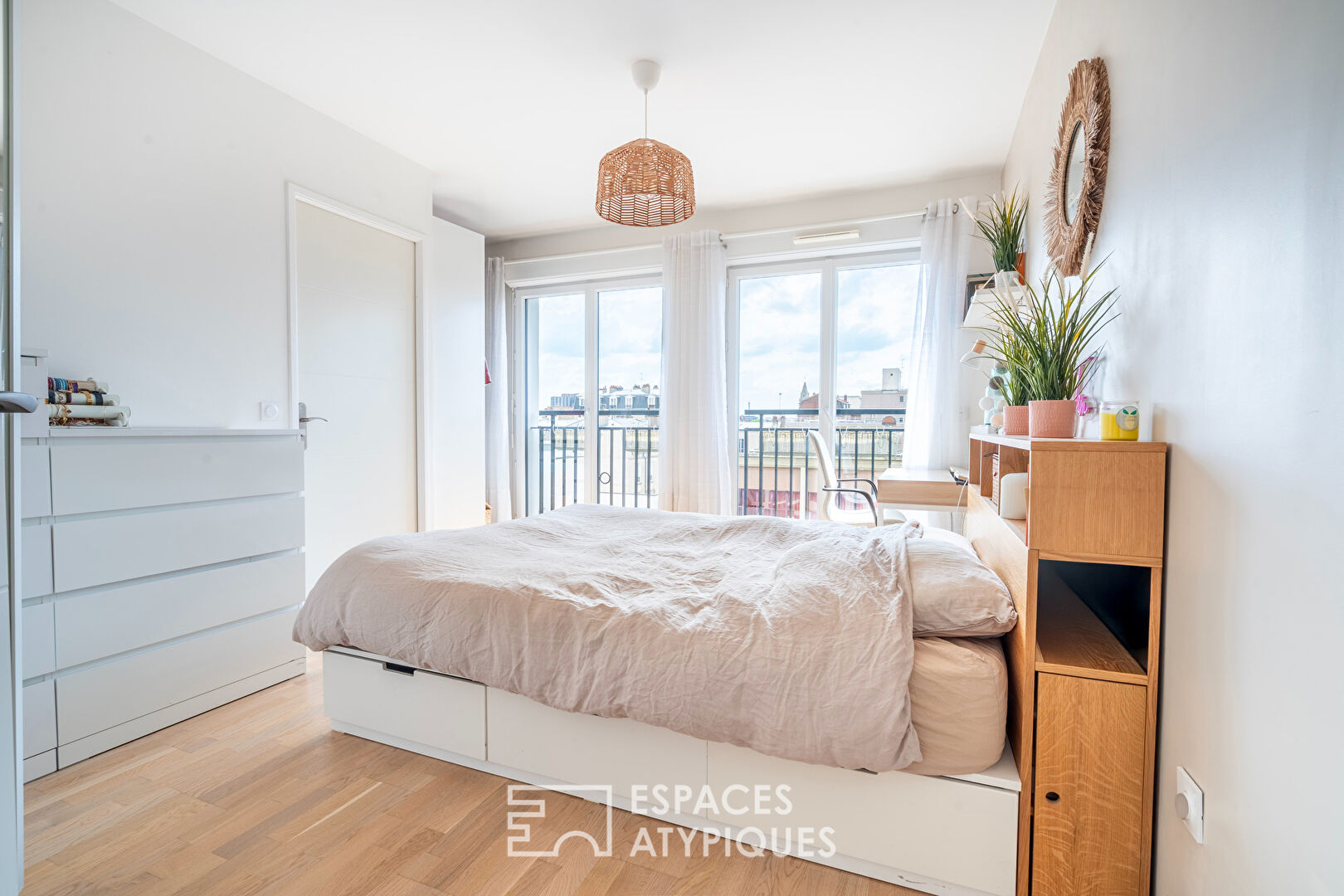 Appartement en dernier étage avec terrasse et vue dégagée