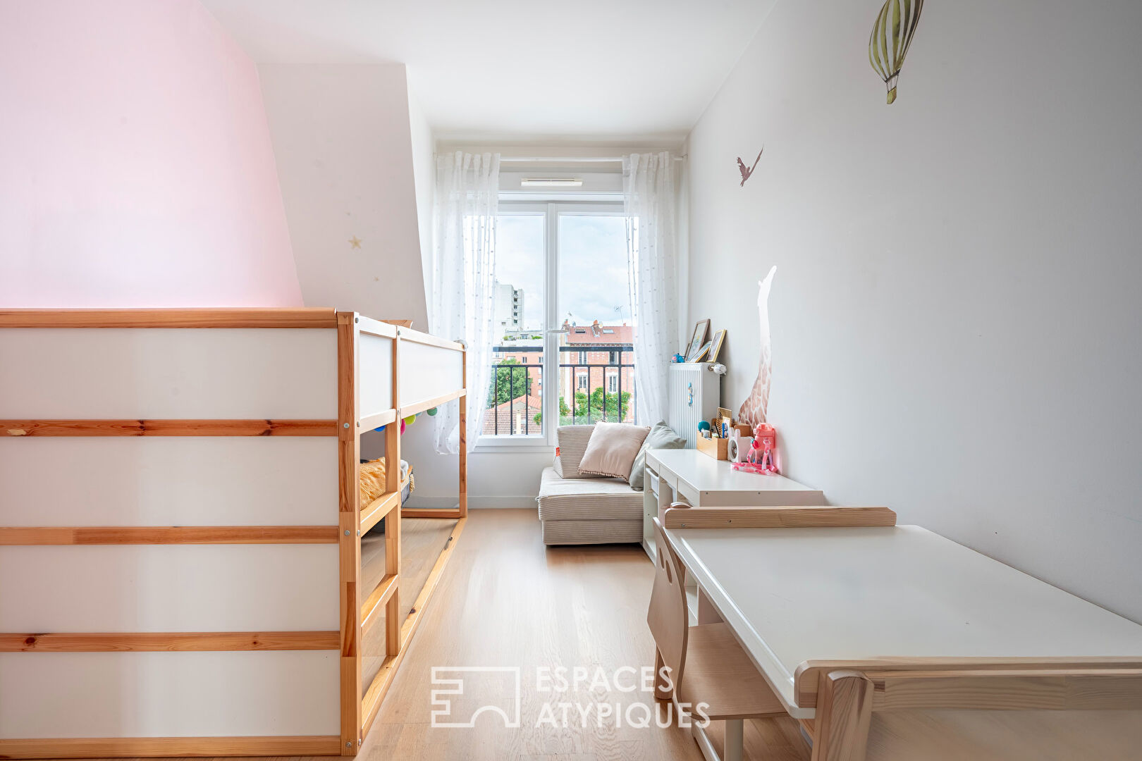Appartement en dernier étage avec terrasse et vue dégagée
