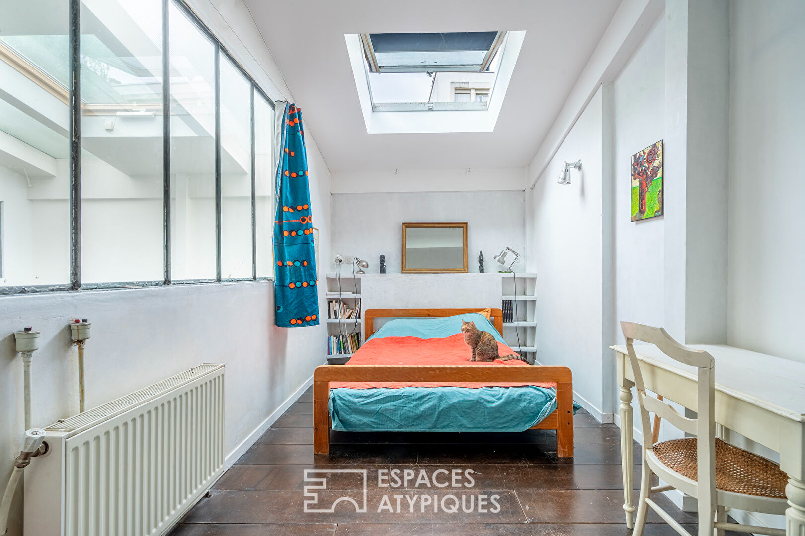 Maison style loft avec jardin