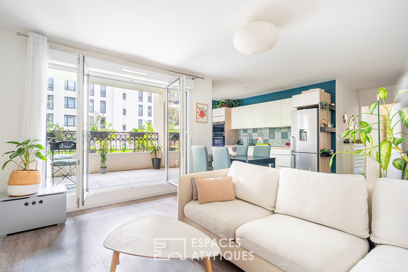 Apartment with terrace