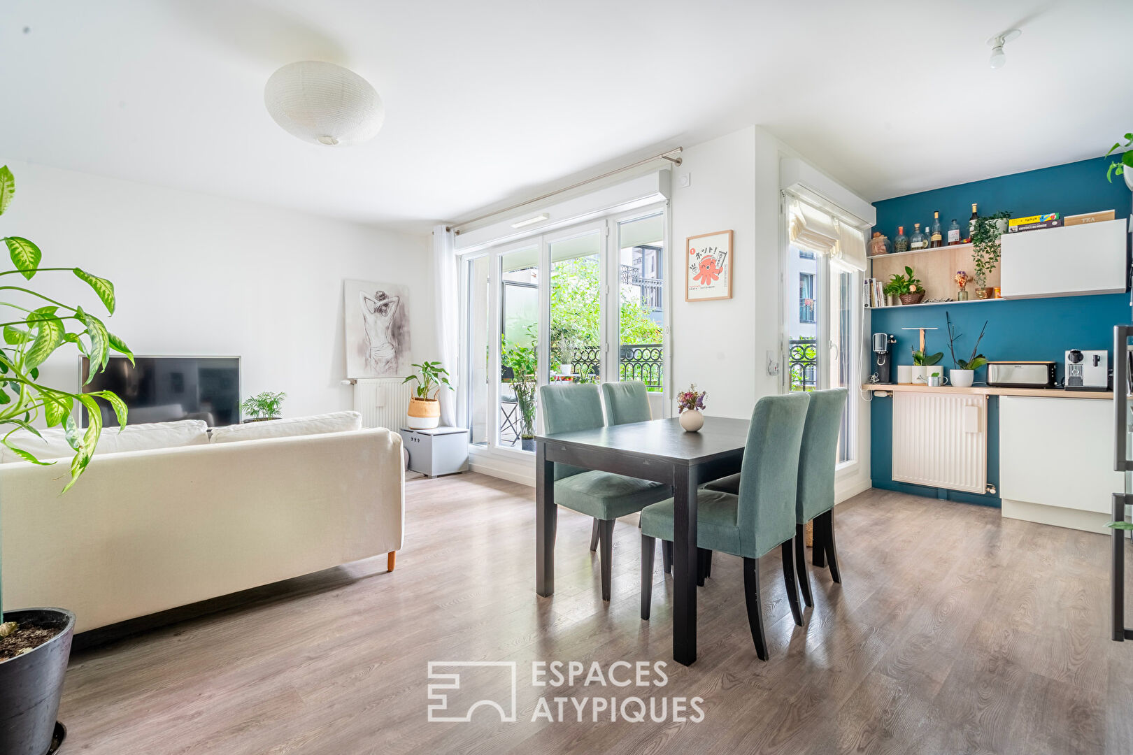 Apartment with terrace