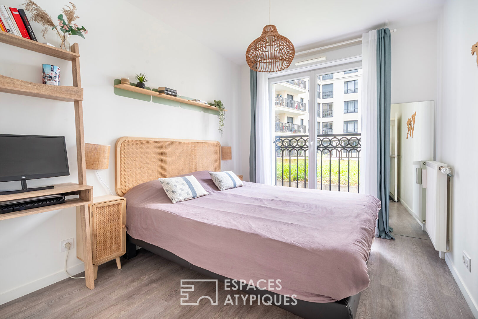 Apartment with terrace