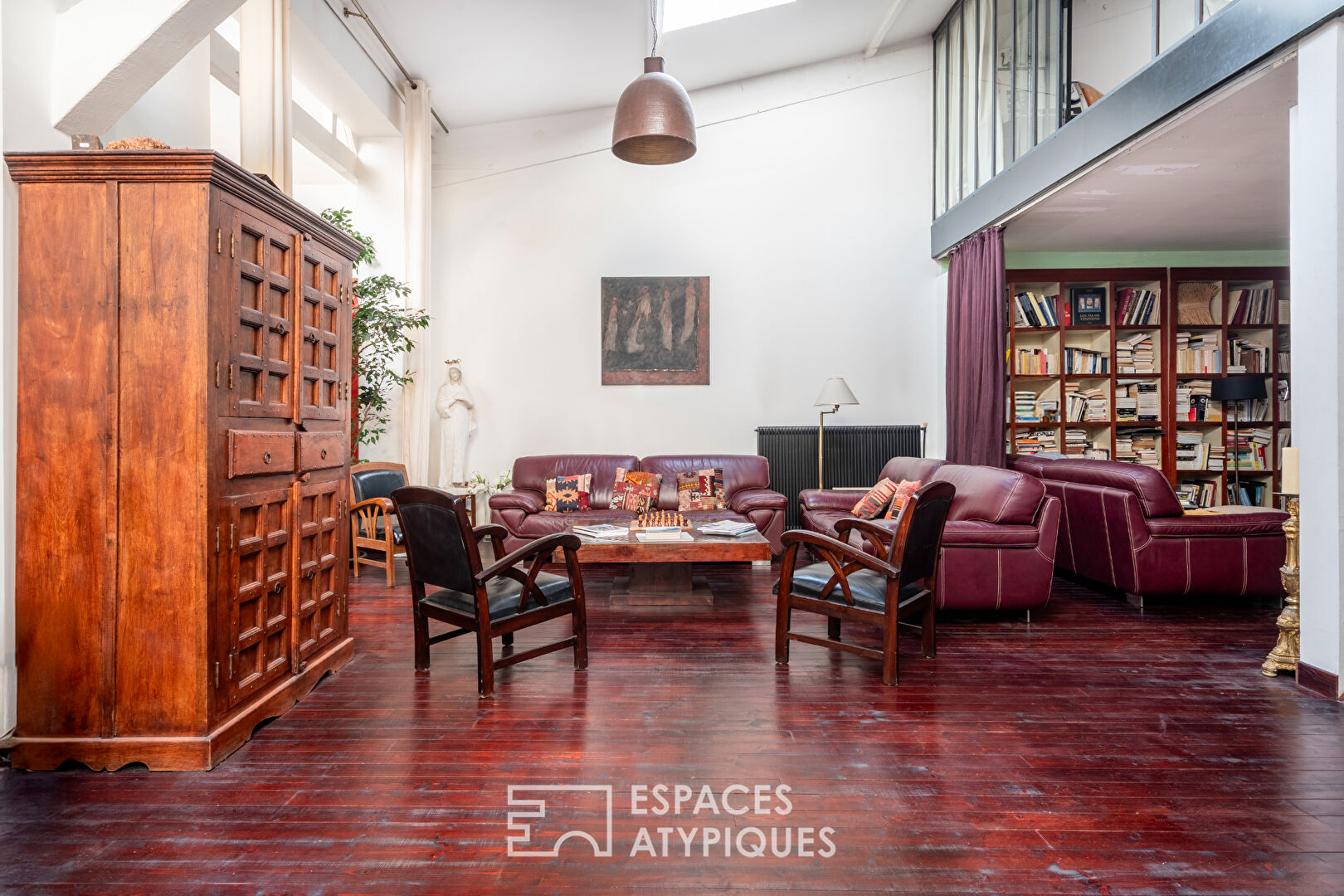 Loft with courtyard, terrace and workshop