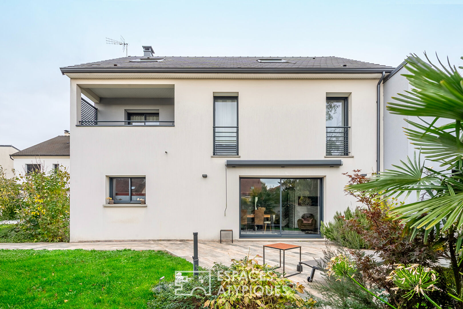 Maison familiale et contemporaine