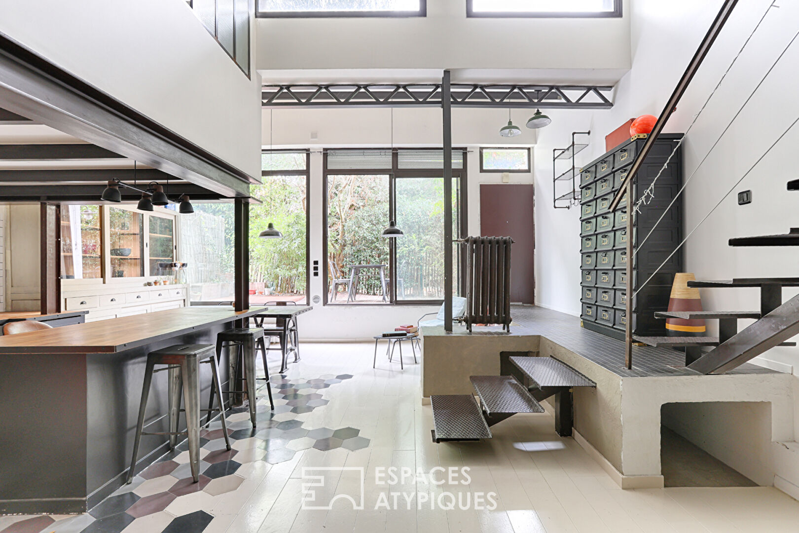 Loft en duplex avec terrasse