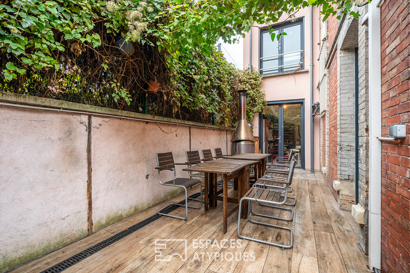 Maison bourgeoise avec extension et jardin