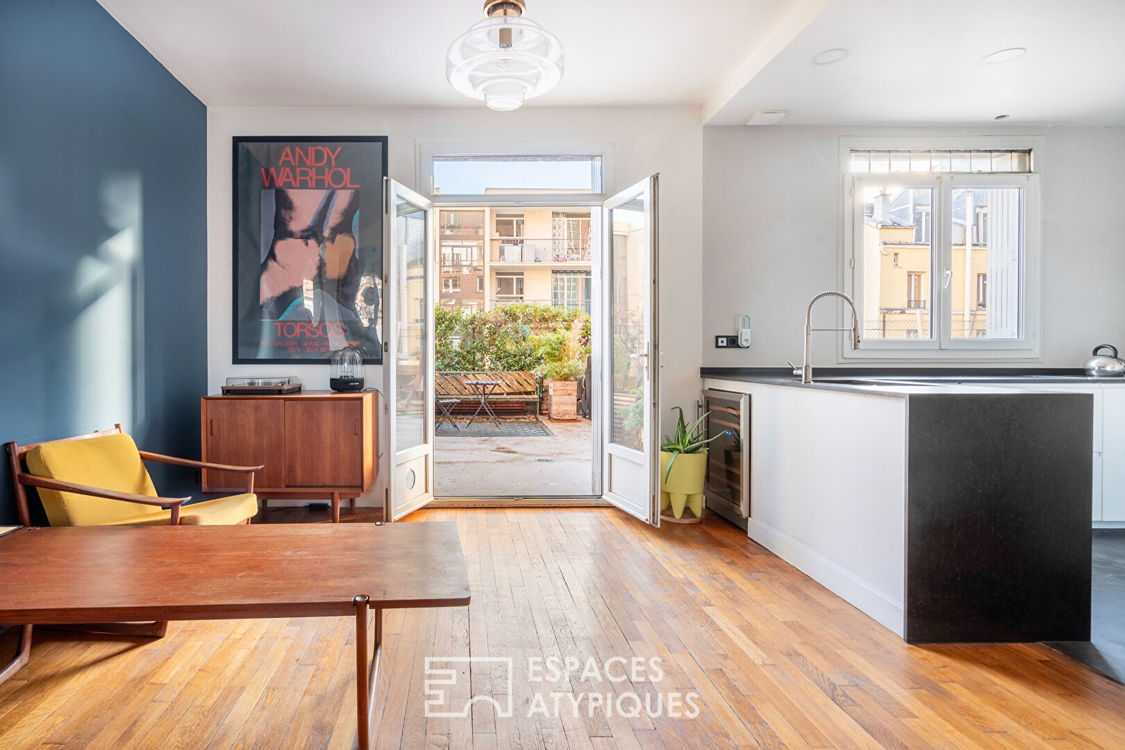 Appartement traversant au pied du canal de l’Ourcq