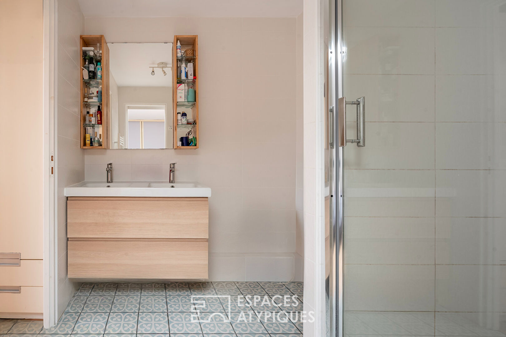 Maison avec toit-terrasse