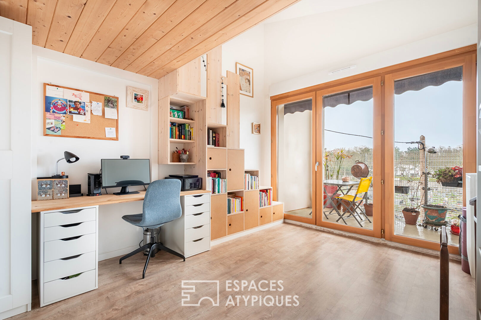 Appartement d&rsquo;architecte au dernier étage avec balcon