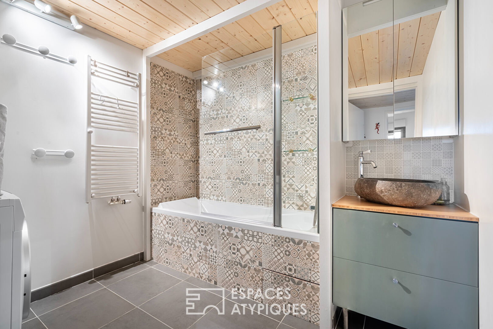 Appartement d&rsquo;architecte au dernier étage avec balcon