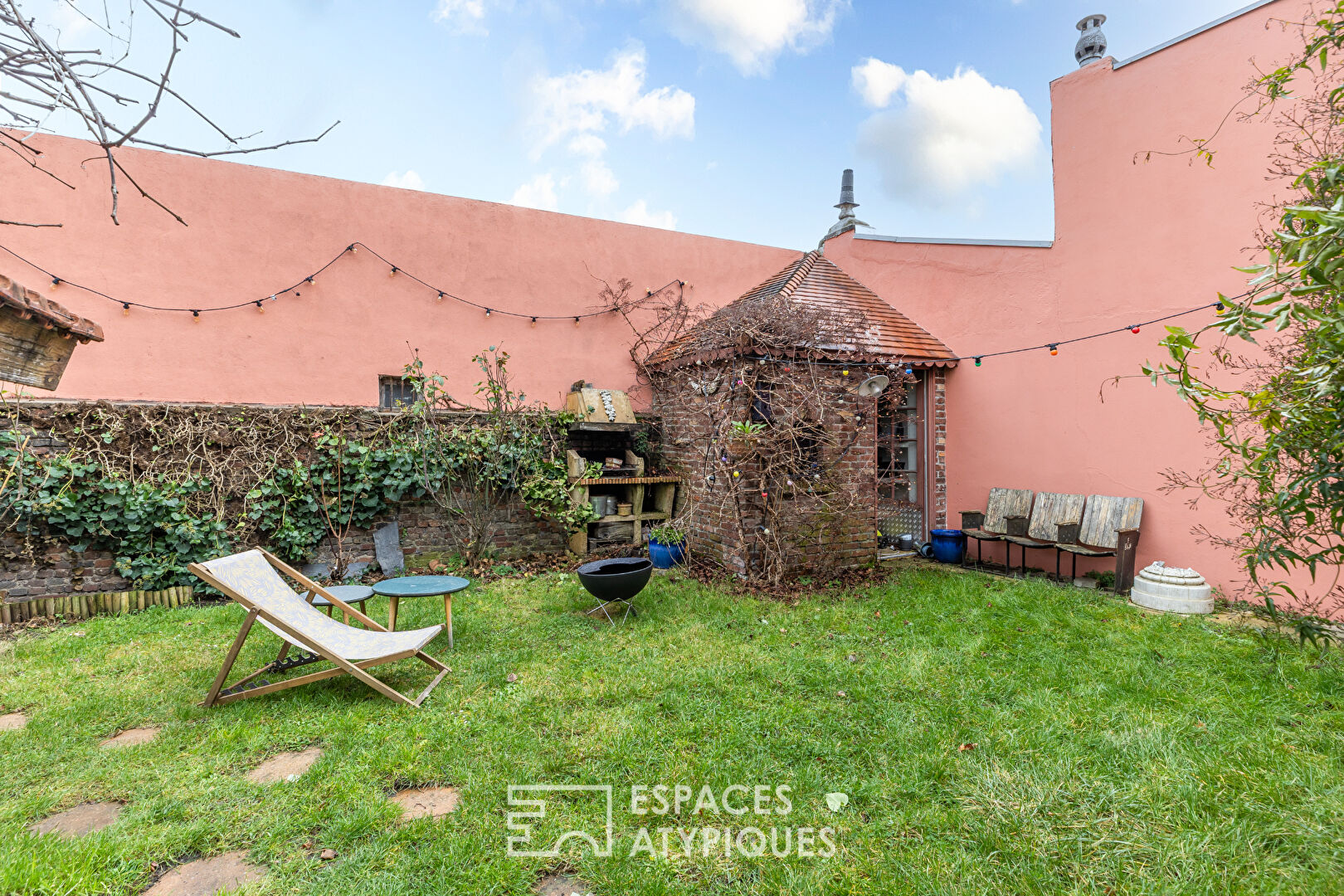 Maison de charme avec jardin et atelier